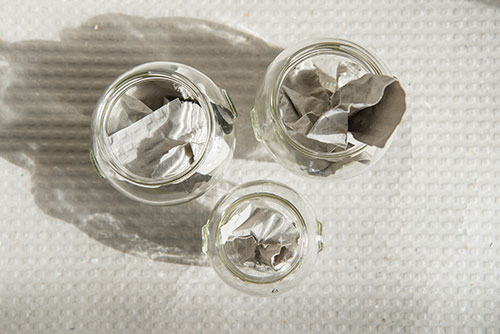 Crumple paper for packing preserving jars